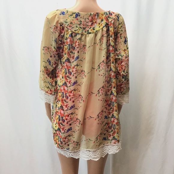 NWOT Fashion Yellow Floral Lace Trim Swimsuit Cover up Kimono Size Medium - Picture 5 of 7